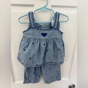 Gap size 2 2-piece tank and pant set